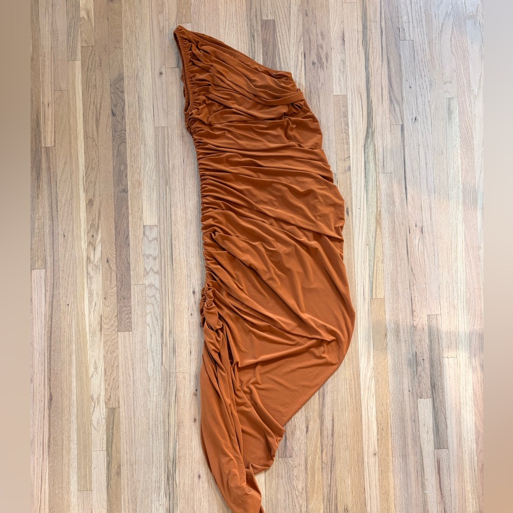 Norma Kamali Diana Gown Bronze - Picture 4 of 5
